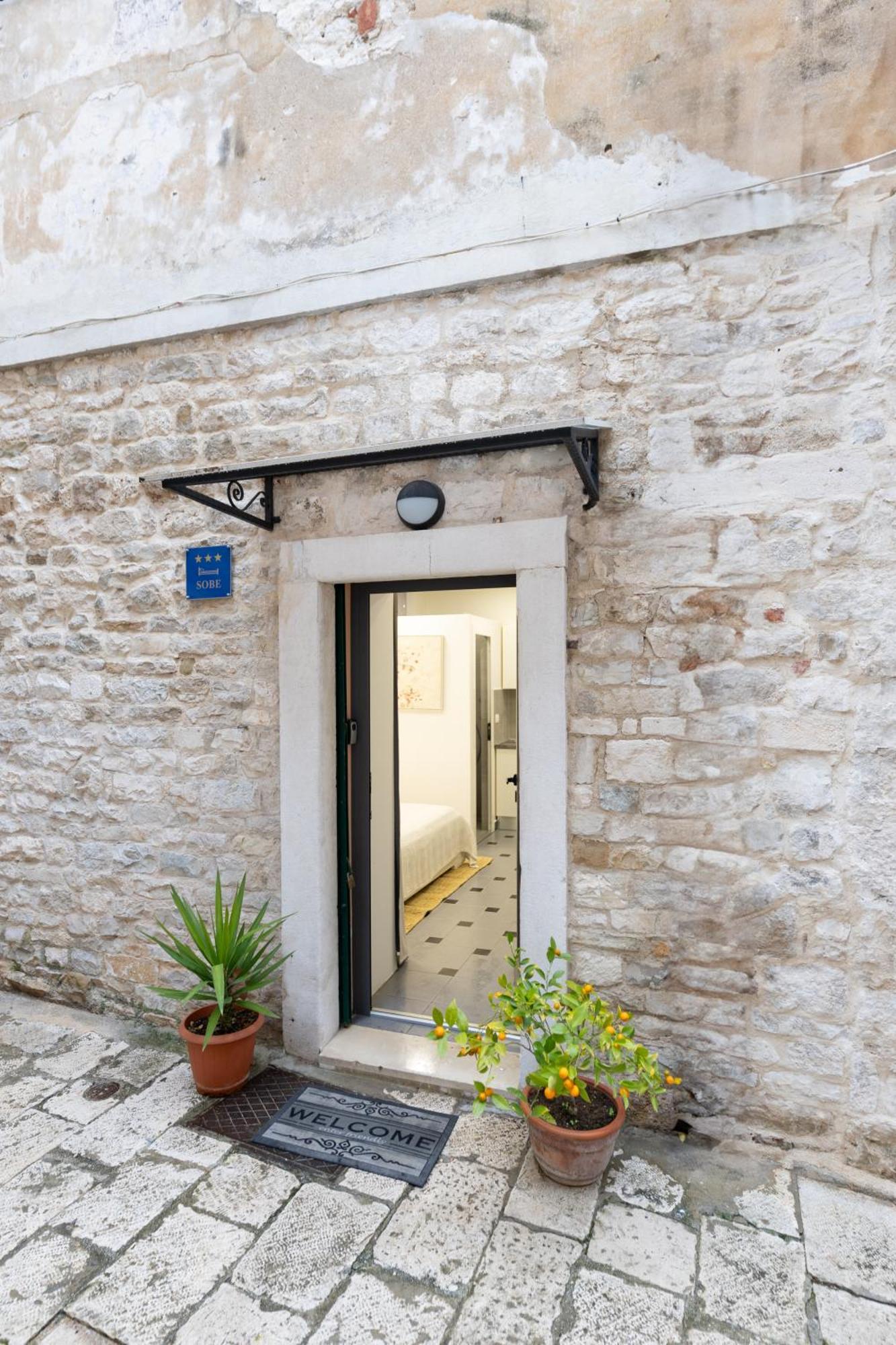 Apartman Lena's In Palace Split